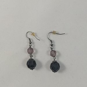 One pair of earrings